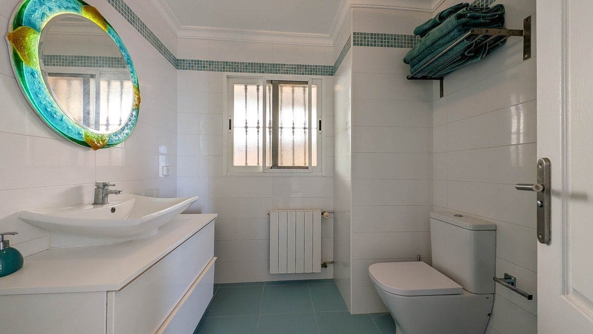 4 quarto Moradia para venda em Calpe / Calp com piscina - 899 000 € (Ref: 9018574)