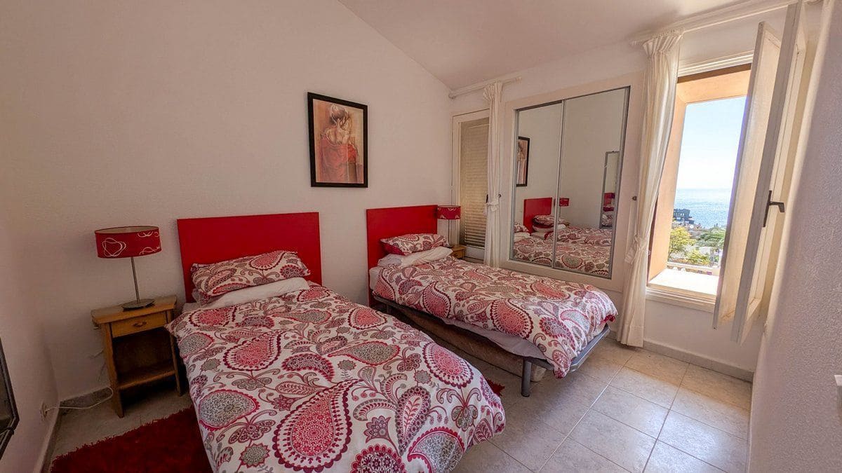 4 quarto Moradia para venda em Calpe / Calp com piscina - 899 000 € (Ref: 9018574)