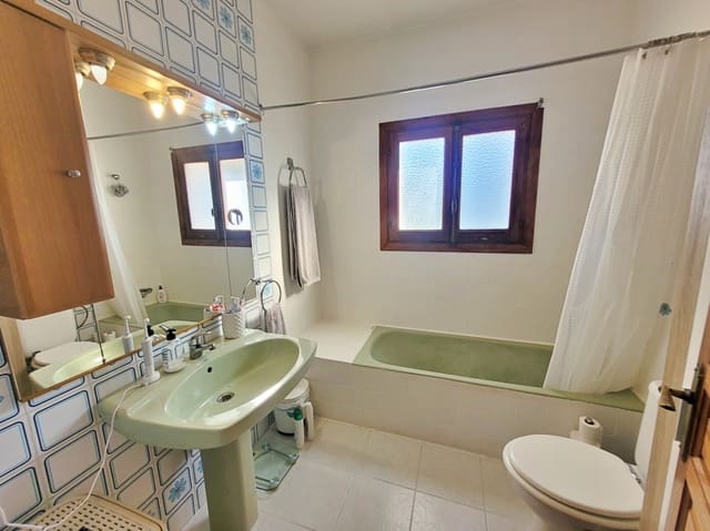 Chalet de 4 habitaciones en Oltamar - Cucarres, Calpe / Calp en venta con piscina - 675.000 € (Ref: 9114476)