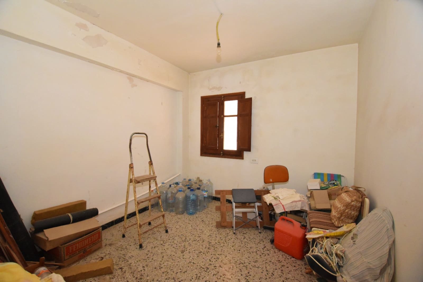 4 bedroom Villa for sale in Benissa - € 320,000 (Ref: 9116388)