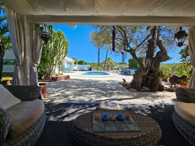 5 soverom Villa til salgs i Benissa med svømmebasseng - € 1 585 000 (Ref: 9125553)