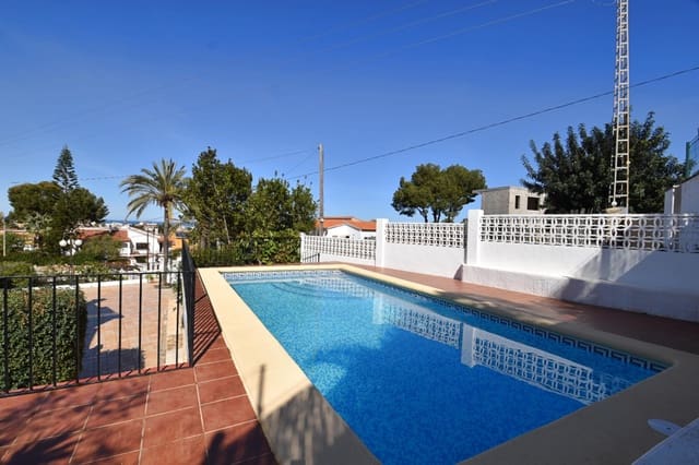 5 soverom Villa til salgs i Centro Urbano, Dénia med svømmebasseng - € 695 000 (Ref: 9125554)