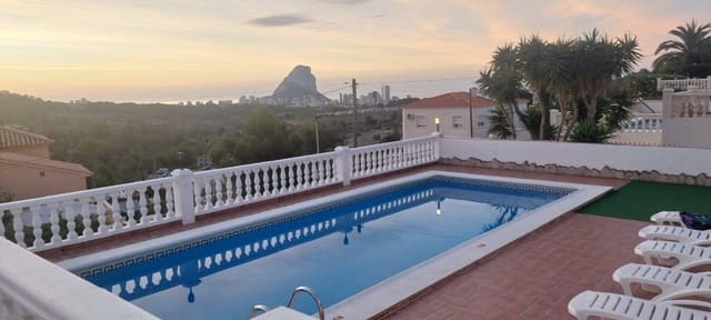 Chalet de 7 habitaciones en Pueblo, Calpe / Calp en venta con piscina - 850.000 € (Ref: 9128621)