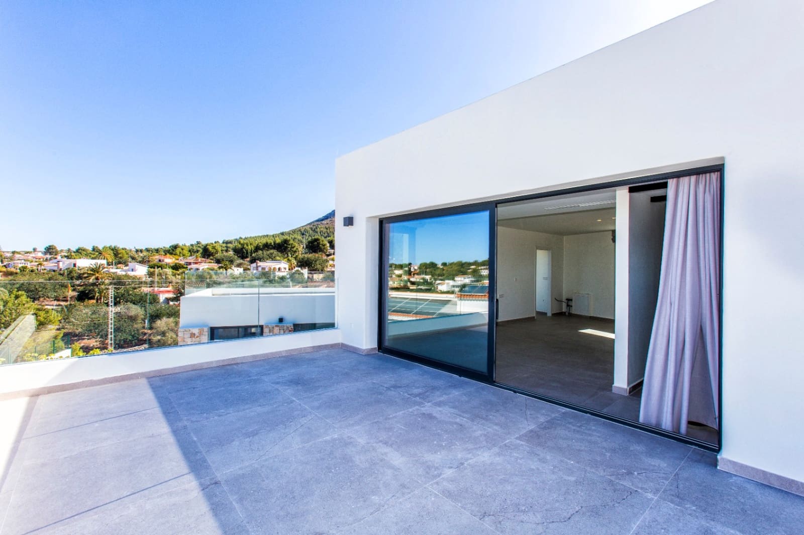 4 soveværelse Villa til salg i Denia med swimmingpool - € 1.795.000 (Ref: 9130005)