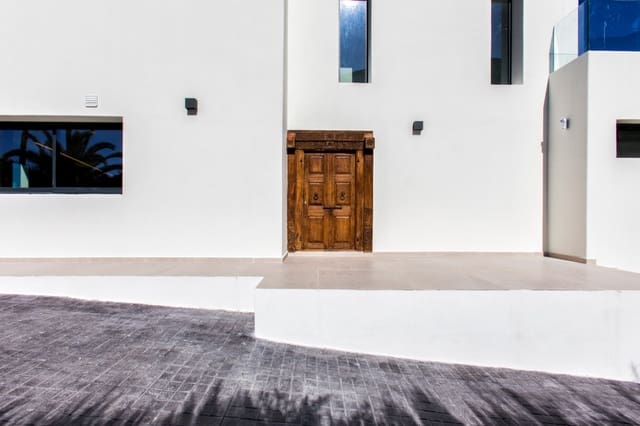 4 soveværelse Villa til salg i Centro Urbano, Dénia med swimmingpool - € 1.795.000 (Ref: 9130005)