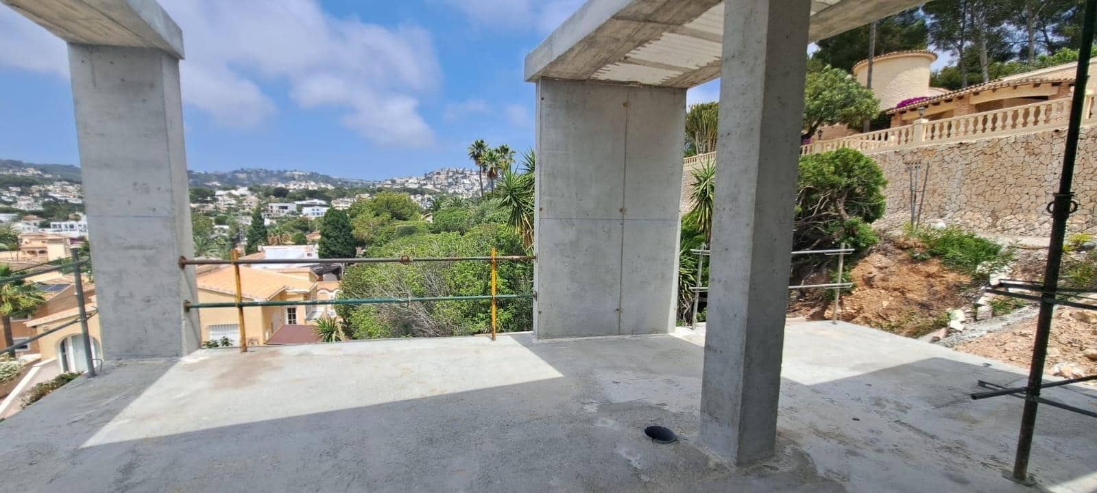 4 bedroom Villa for sale in Benissa with pool - € 2,524,000 (Ref: 9133209)