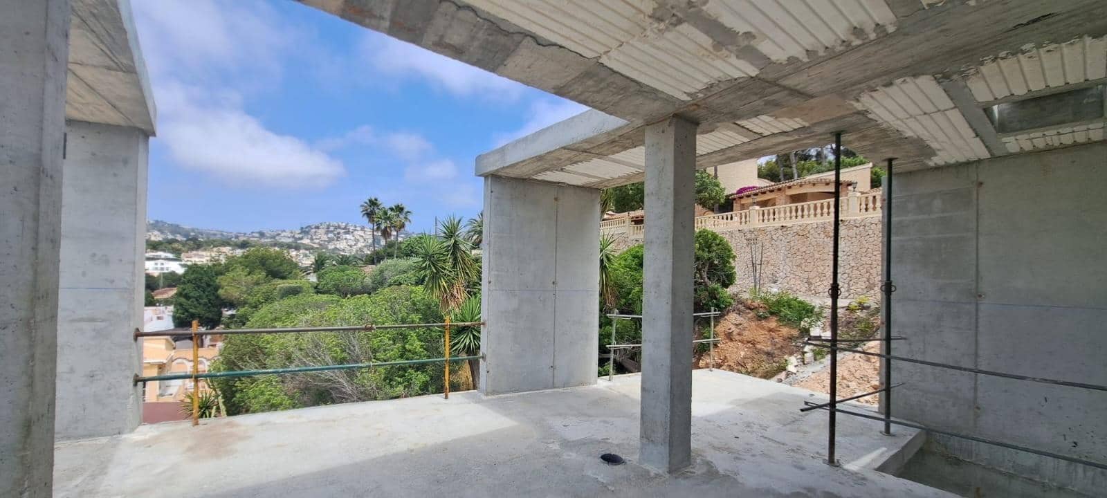 4 bedroom Villa for sale in Benissa with pool - € 2,524,000 (Ref: 9133209)