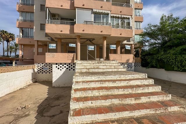Kaupallinen myytävänä paikassa Pueblo, Calpe / Calp mukana uima-altaan - 398 266 € (Ref: 9133214)