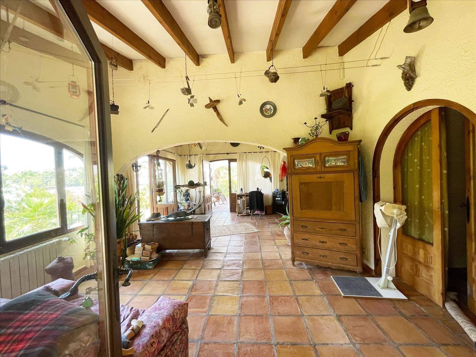 4 Zimmer Villa zu verkaufen in Benissa mit Pool - 795.000 € (Ref: 9133231)