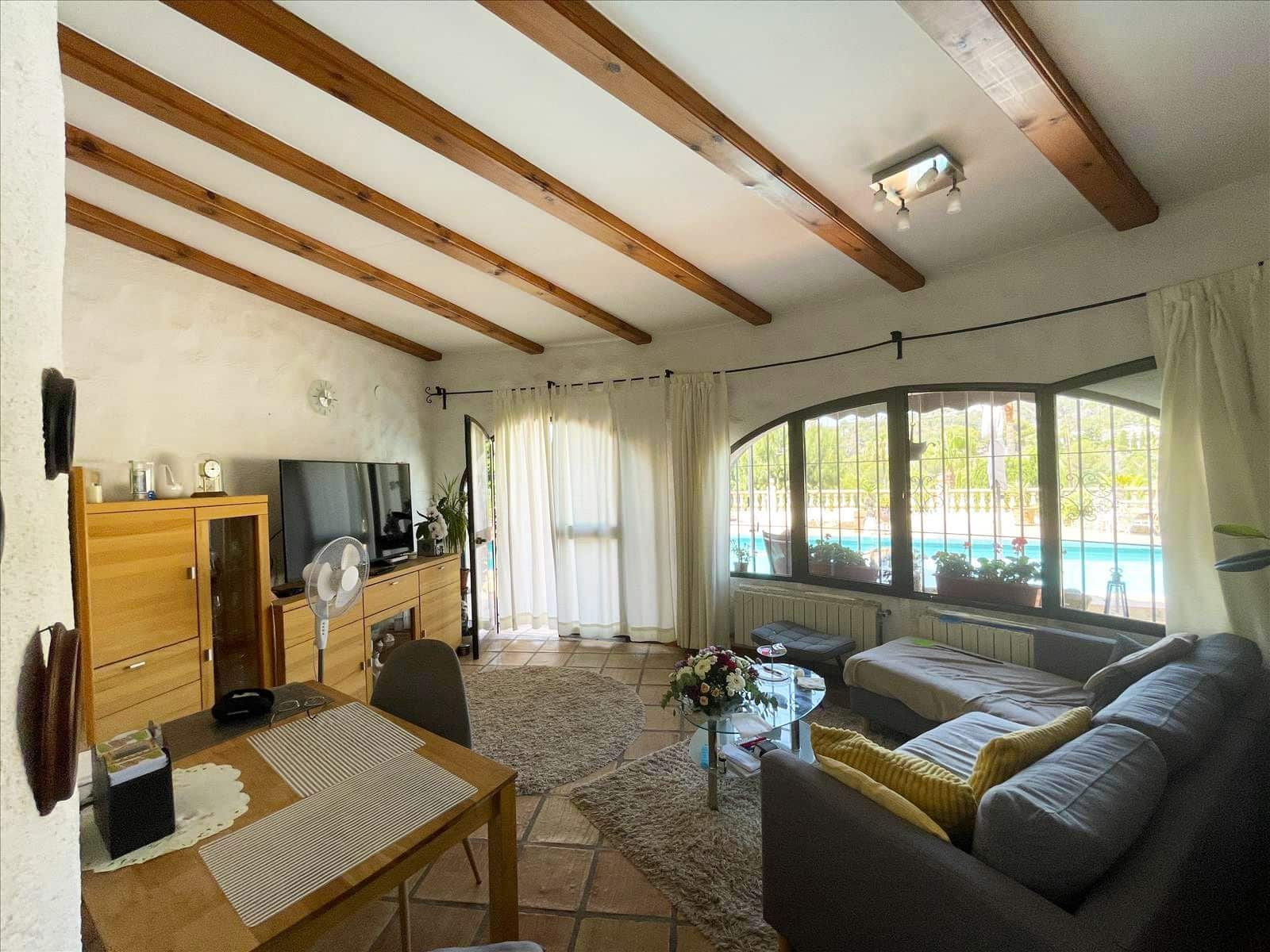 4 Zimmer Villa zu verkaufen in Benissa mit Pool - 795.000 € (Ref: 9133231)