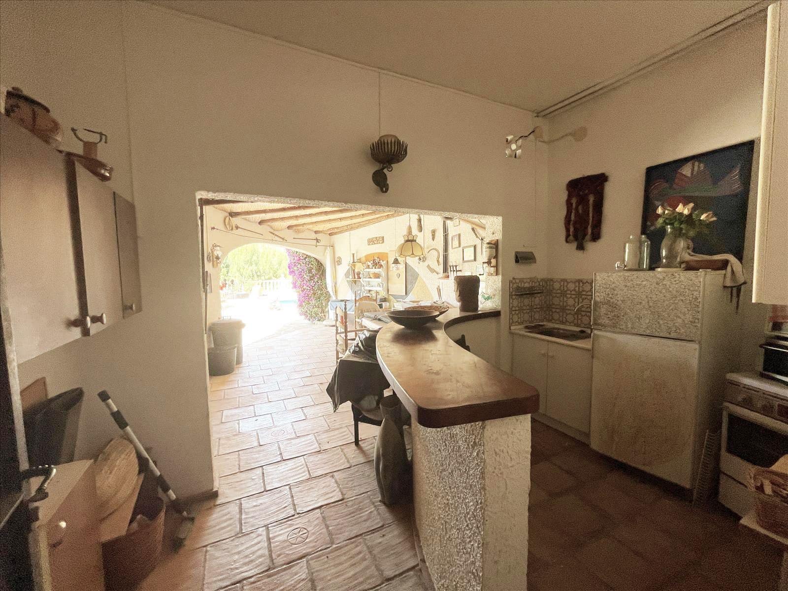 4 Zimmer Villa zu verkaufen in Benissa mit Pool - 795.000 € (Ref: 9133231)