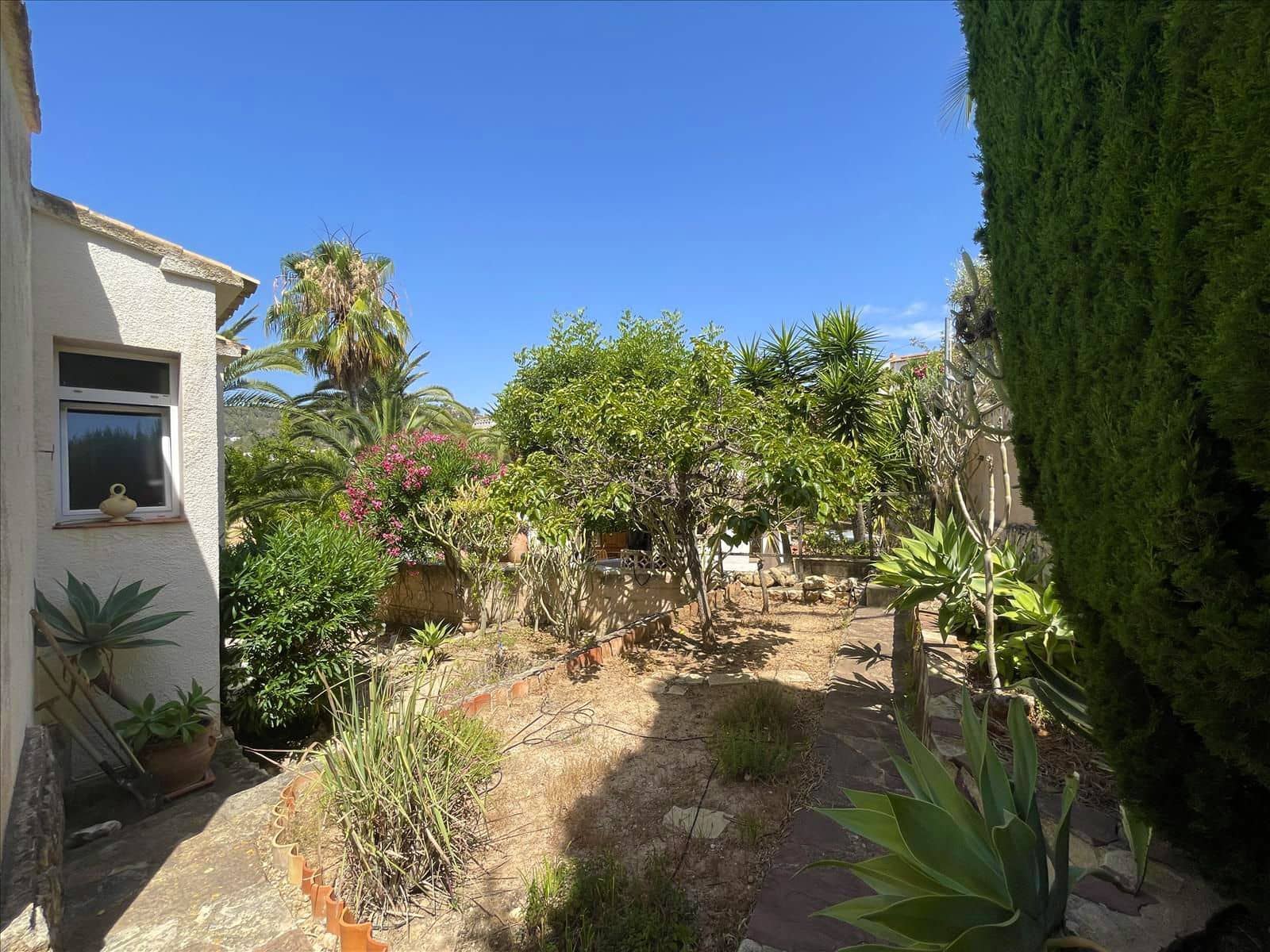 4 Zimmer Villa zu verkaufen in Benissa mit Pool - 795.000 € (Ref: 9133231)