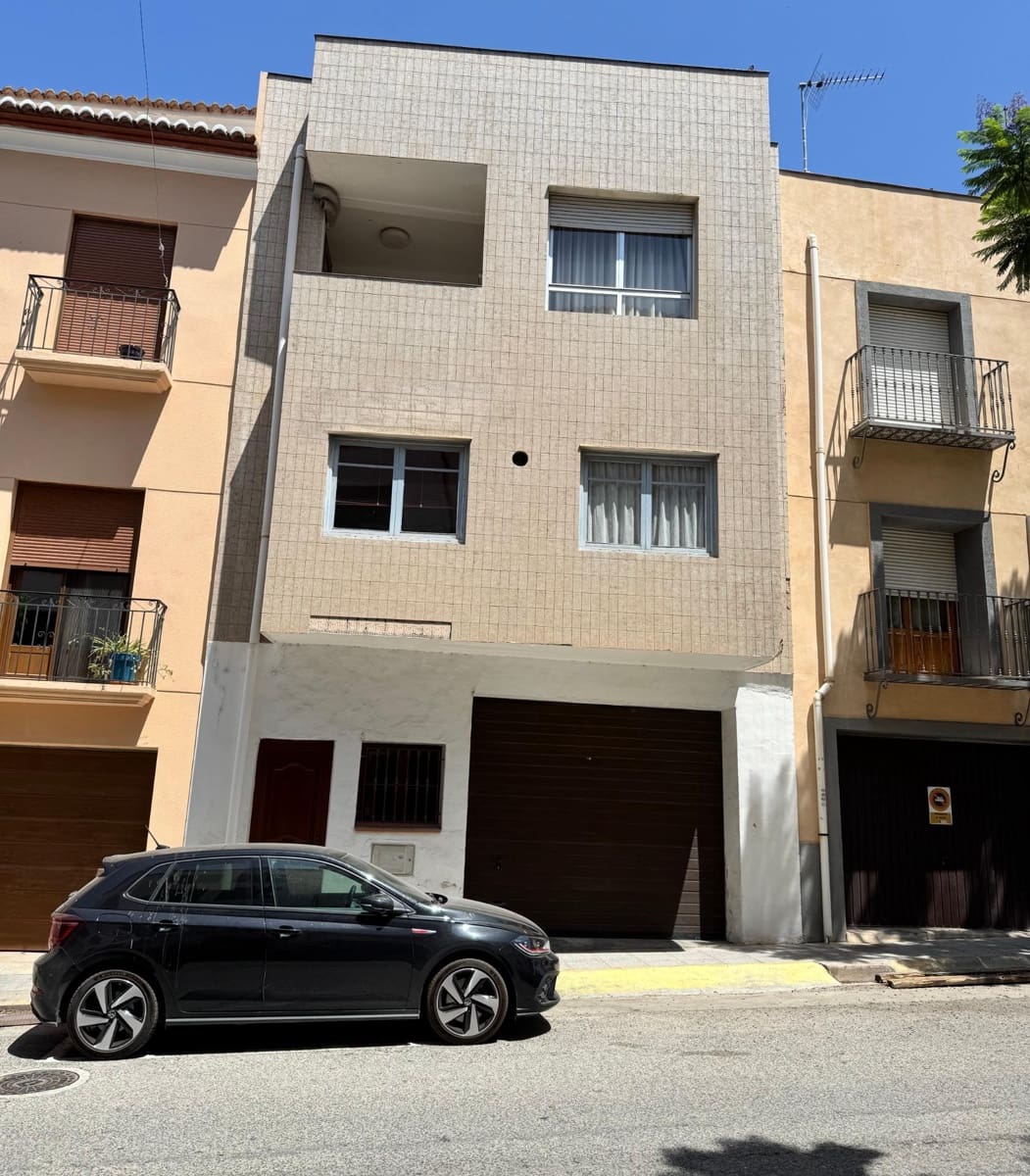 6 soveværelse Byhus til salg i Teulada - € 319.000 (Ref: 9134735)