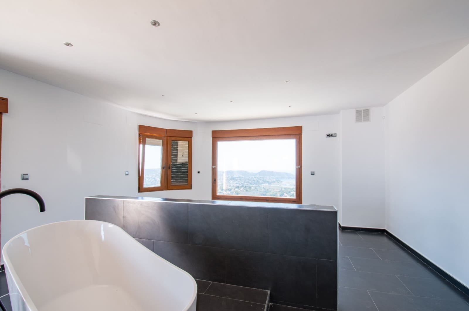 5 chambre Villa/Maison à vendre à Moraira avec piscine - 1 400 000 € (Ref: 9134737)