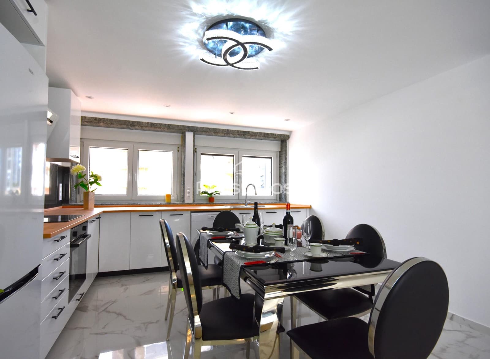 4 Zimmer Apartment zu verkaufen in Calpe / Calp mit Pool - 1.200.000 € (Ref: 9181316)