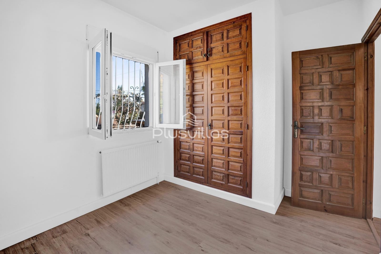 Chalet de 2 habitaciones en Calpe / Calp en venta con piscina - 448.000 € (Ref: 9200799)