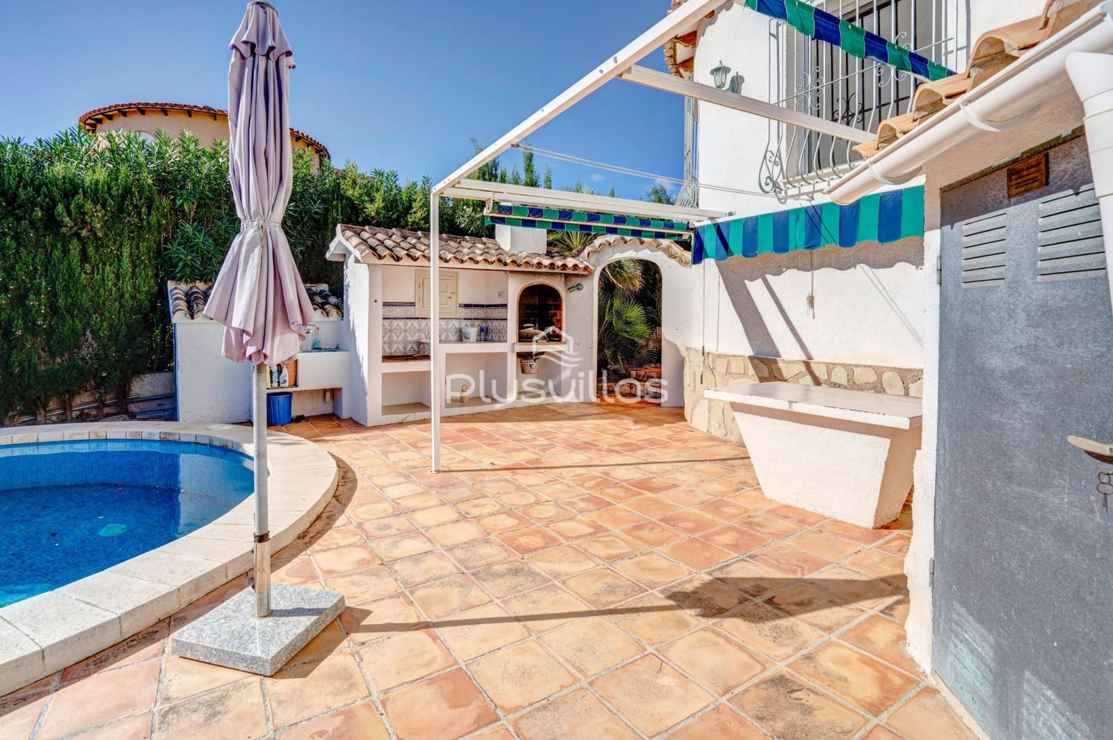 Chalet de 2 habitaciones en Calpe / Calp en venta con piscina - 448.000 € (Ref: 9200799)