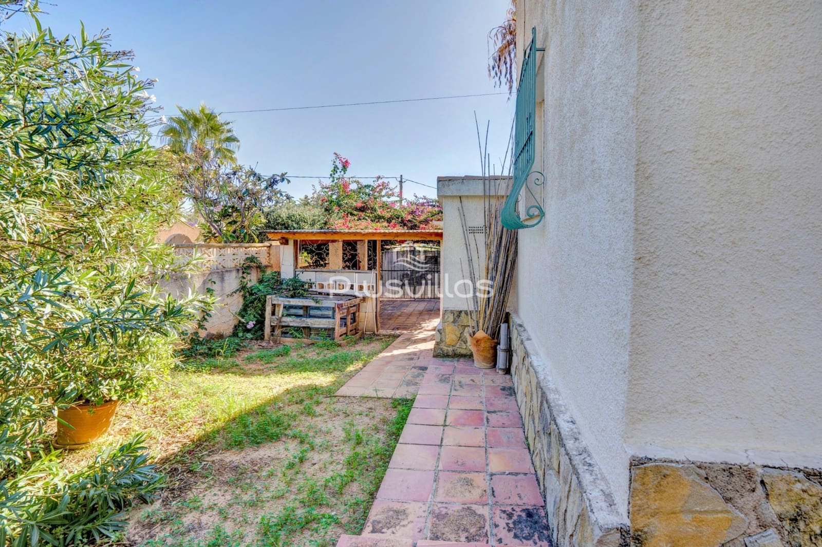 Chalet de 2 habitaciones en Calpe / Calp en venta con piscina - 448.000 € (Ref: 9200799)