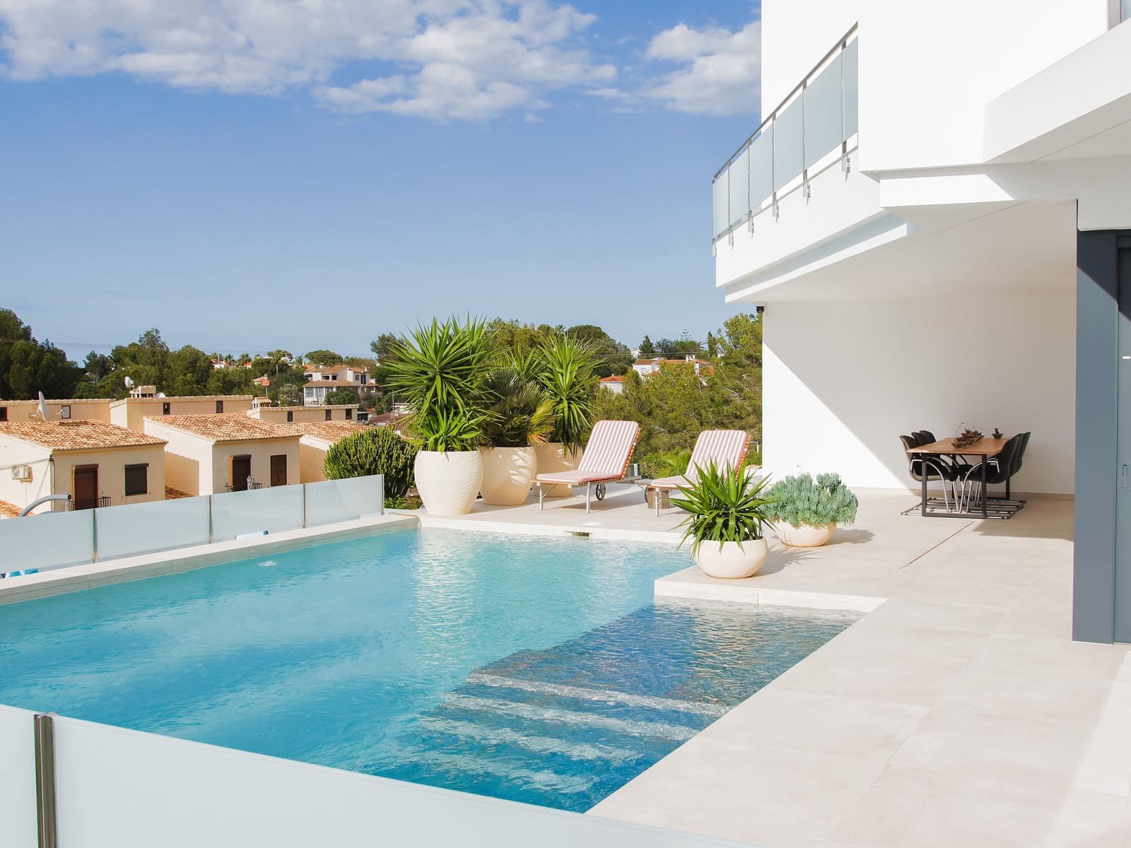 4 soveværelse Villa til salg i Denia med swimmingpool - € 1.190.000 (Ref: 9202762)
