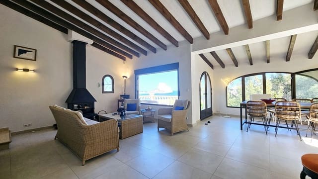 4 sovrum Villa till salu i Maryvilla, Calpe / Calp med pool - 730 000 € (Ref: 9202764)