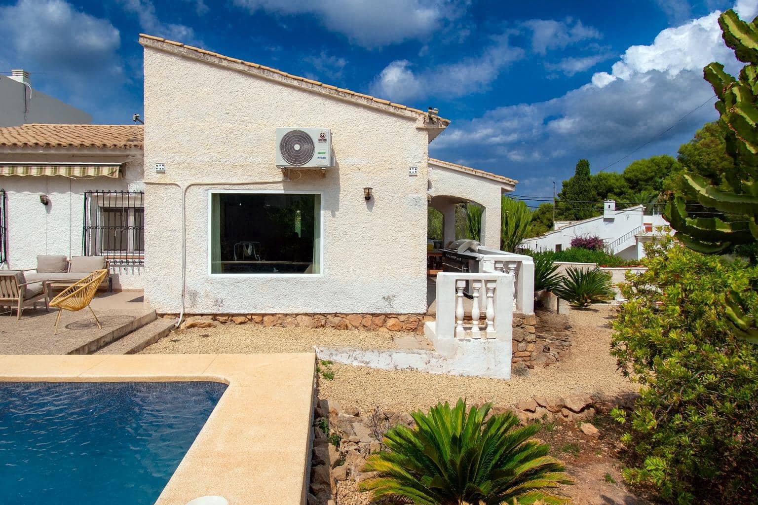 3 bedroom Villa for sale in Alfaz del Pi / L'Alfas del Pi with pool - € 650,000 (Ref: 9202771)