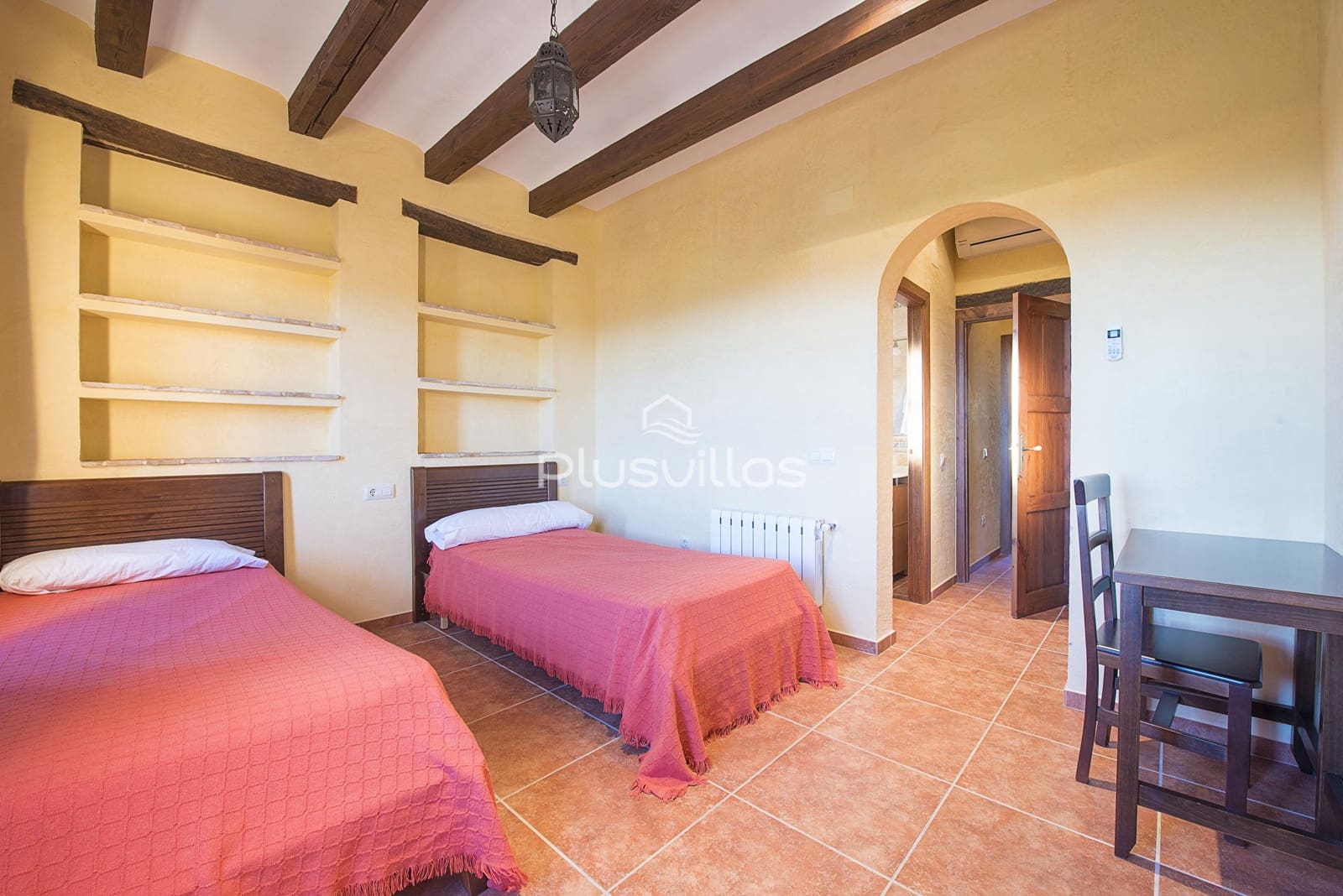 5 quarto Moradia para venda em Benissa com piscina - 1 890 000 € (Ref: 9202775)