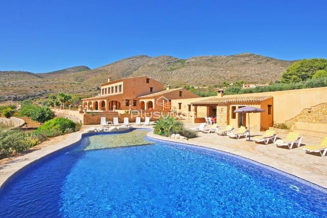 5 quarto Moradia para venda em Benissa com piscina - 1 890 000 € (Ref: 9202775)