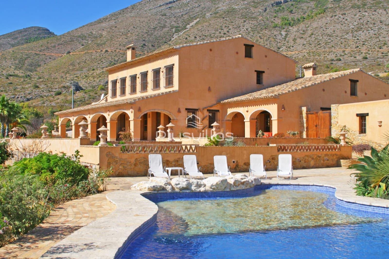 5 quarto Moradia para venda em Benissa com piscina - 1 890 000 € (Ref: 9202775)