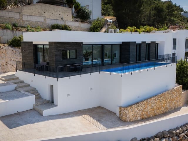 3 Zimmer Villa zu verkaufen in Pedreguer mit Pool - 695.000 € (Ref: 9204909)