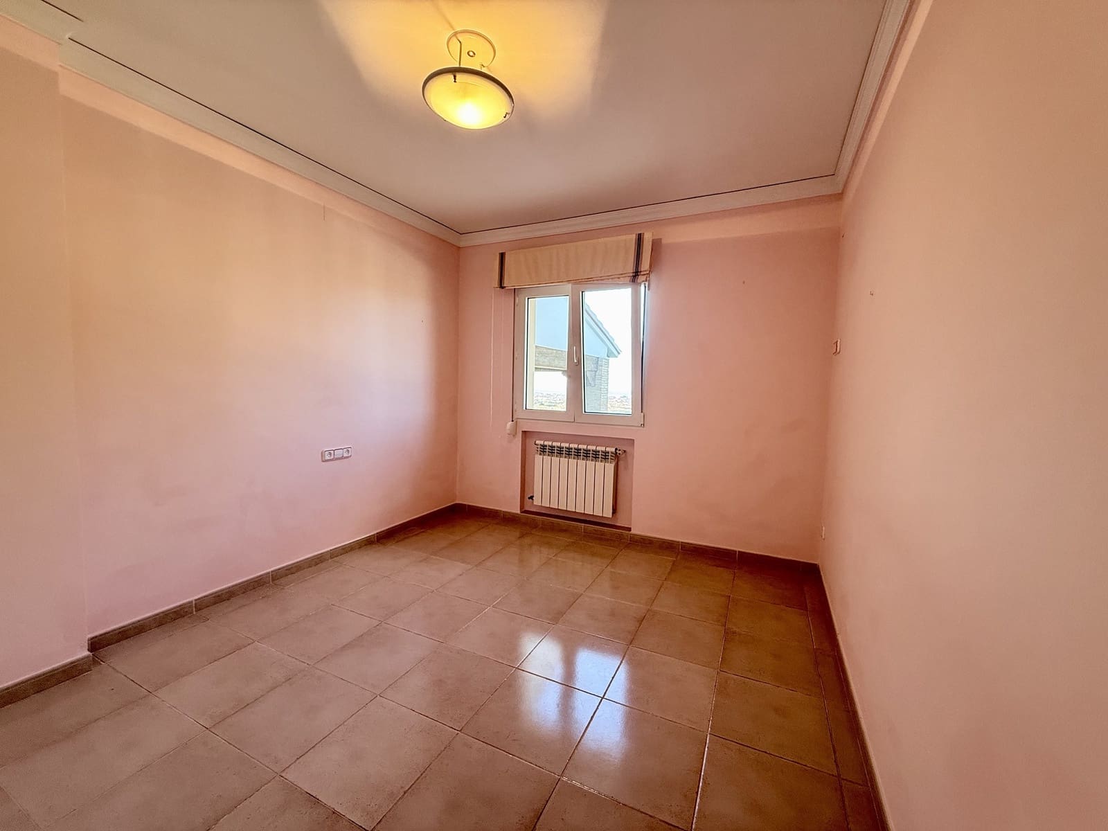 6 makuuhuone Huvila myytävänä paikassa Sella - 965 000 € (Ref: 9240499)