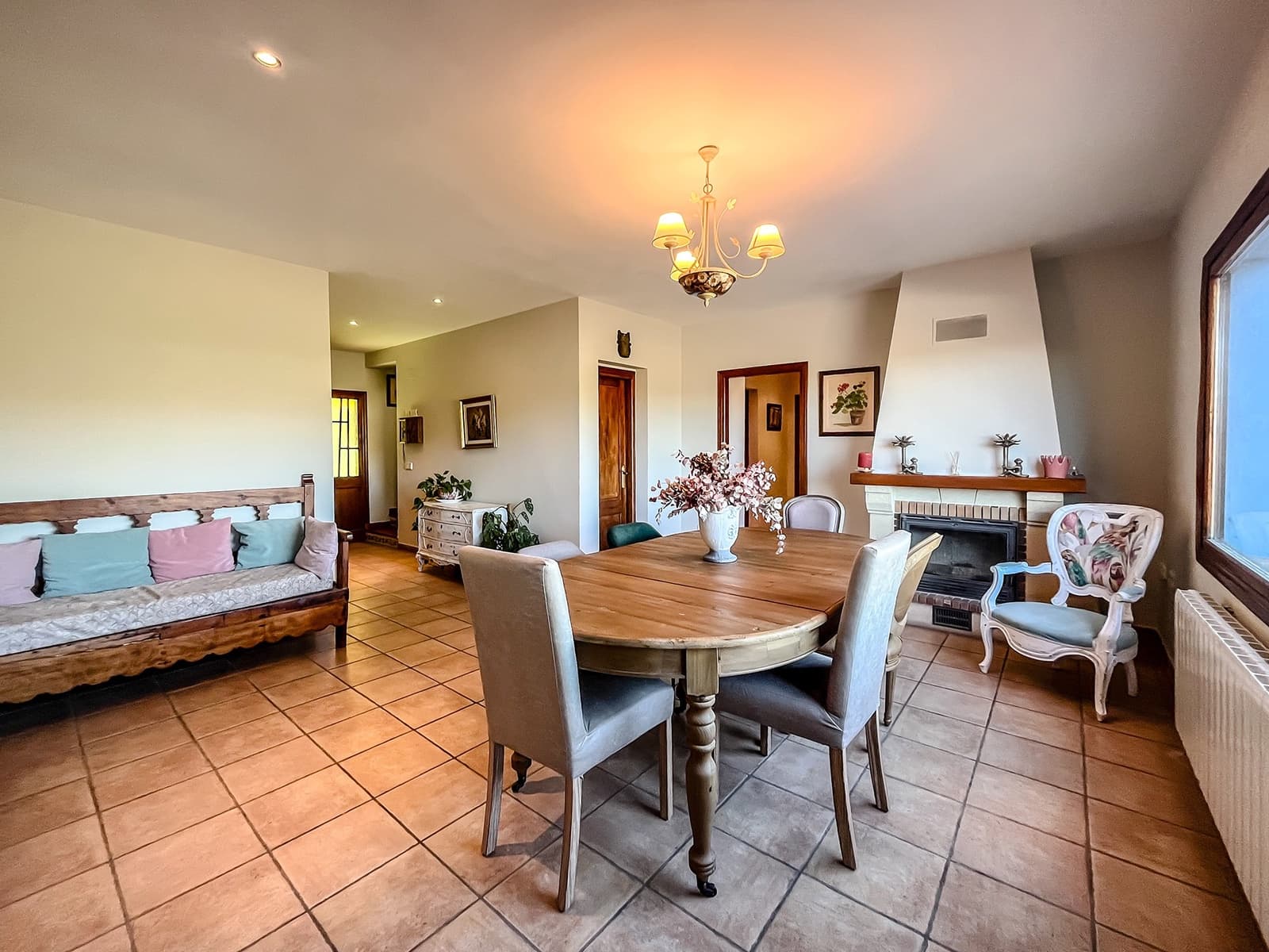 12 sypialnia Willa na sprzedaż w Jalon / Xalo z basenem - 1 115 000 € (Ref: 9240501)