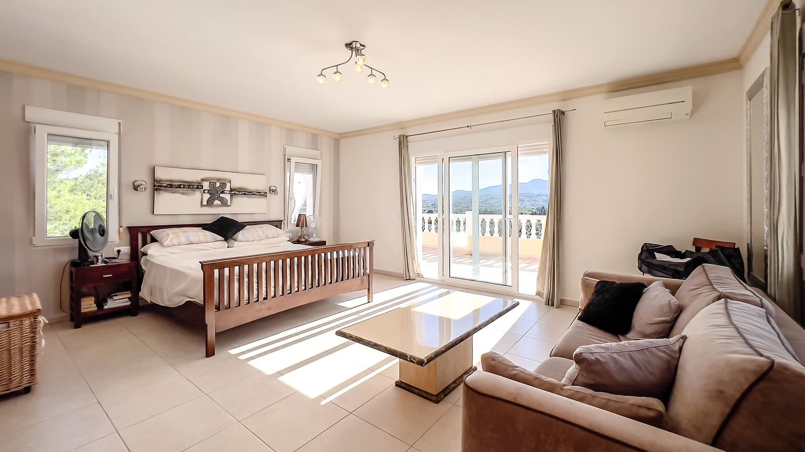 4 soveværelse Villa til salg i Javea / Xabia med swimmingpool - € 835.000 (Ref: 9240504)