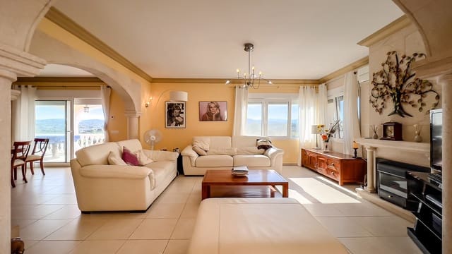 4 soveværelse Villa til salg i Centro ciudad, Javea / Xàbia med swimmingpool - € 835.000 (Ref: 9240504)