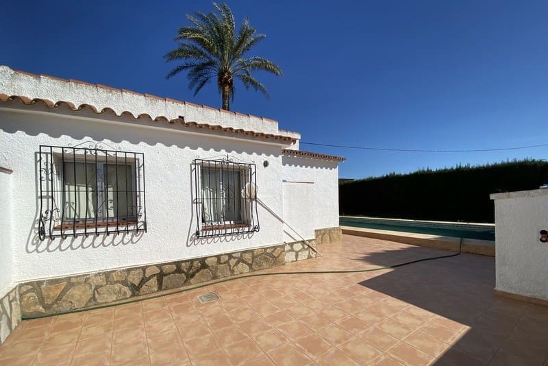 8 soverom Villa til salgs i Denia med svømmebasseng - € 750 000 (Ref: 9243493)