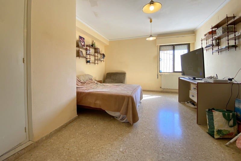 8 soverom Villa til salgs i Denia med svømmebasseng - € 750 000 (Ref: 9243493)