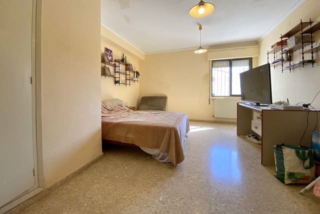 8 Zimmer Villa zu verkaufen in Centro Urbano, Dénia mit Pool - 750.000 € (Ref: 9243493)