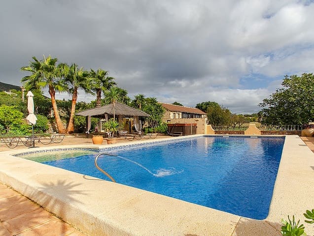 7 soverom Villa til salgs i Benissa med svømmebasseng - € 1 300 000 (Ref: 9243494)