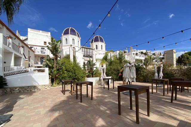 7 Zimmer Villa zu verkaufen in Altea mit Pool - 1.900.000 € (Ref: 9243495)