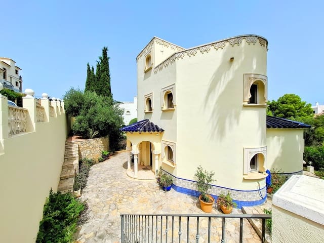 3 sovrum Villa till salu i Centro Urbano, Dénia med pool - 725 000 € (Ref: 9243496)