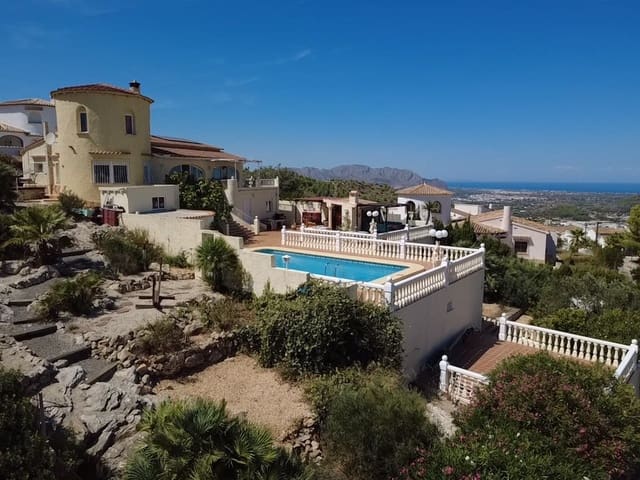 5 soveværelse Villa til salg i Pedreguer med swimmingpool - € 599.000 (Ref: 9243497)