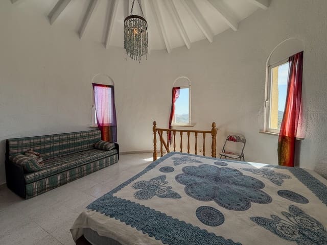 5 soveværelse Villa til salg i Pedreguer med swimmingpool - € 599.000 (Ref: 9243497)