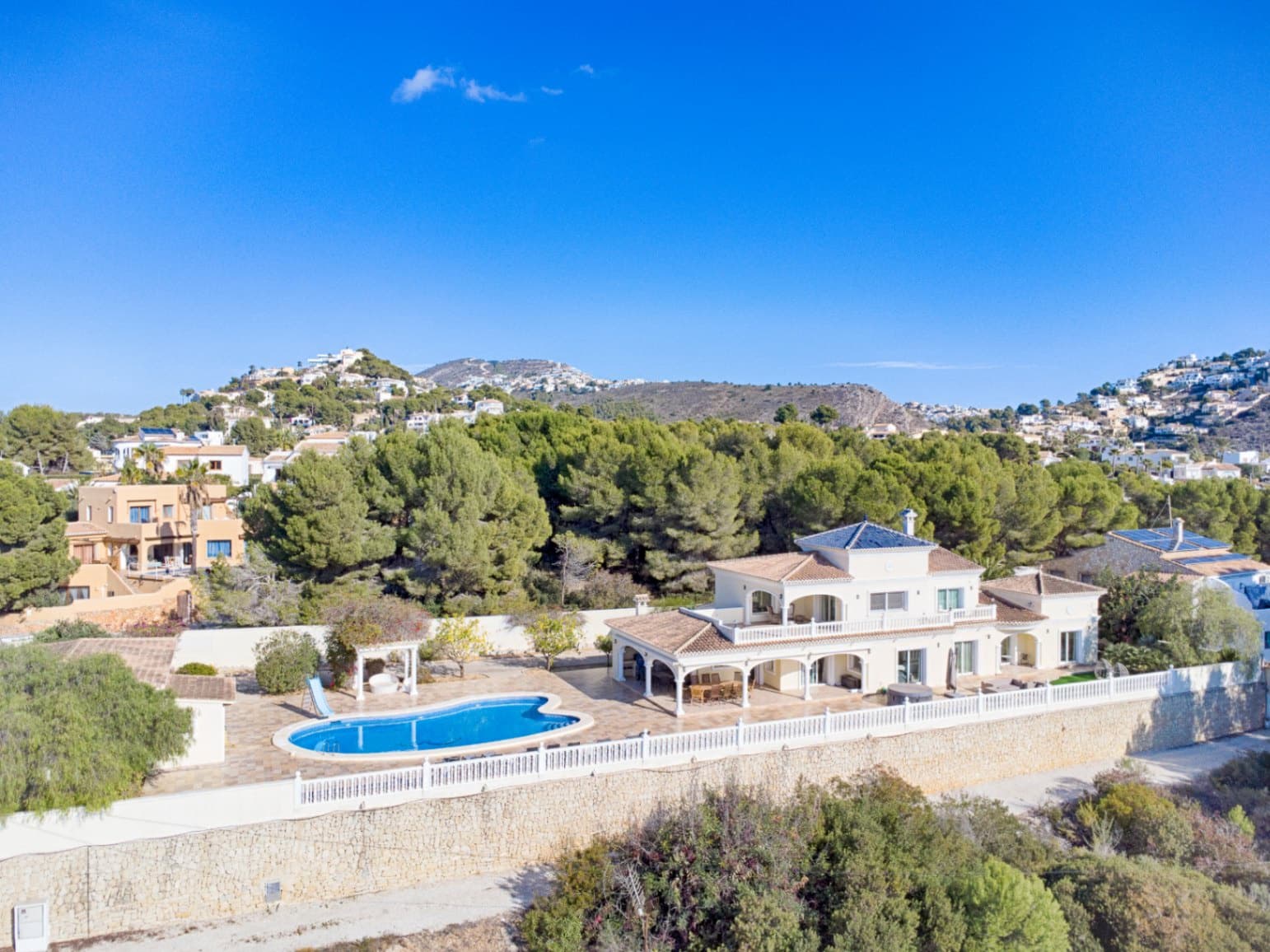5 soverom Villa til salgs i Moraira med svømmebasseng - € 2 450 000 (Ref: 9270026)