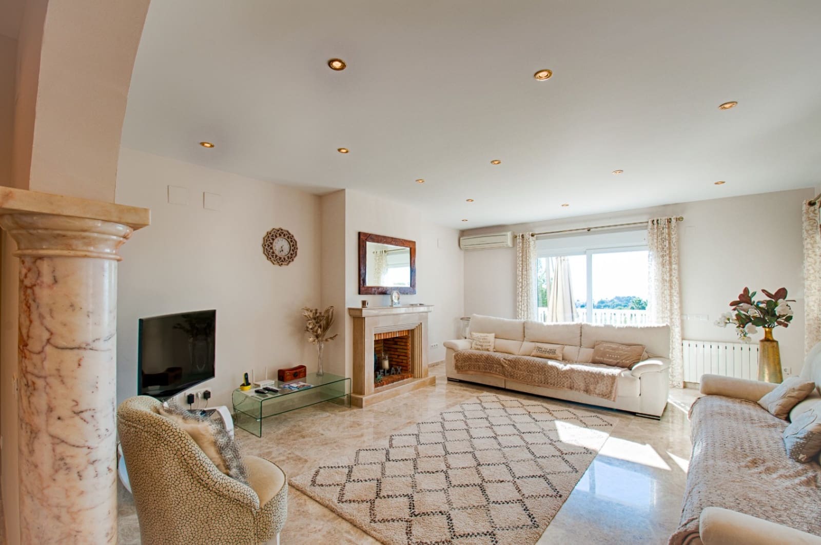 5 soverom Villa til salgs i Moraira med svømmebasseng - € 2 450 000 (Ref: 9270026)