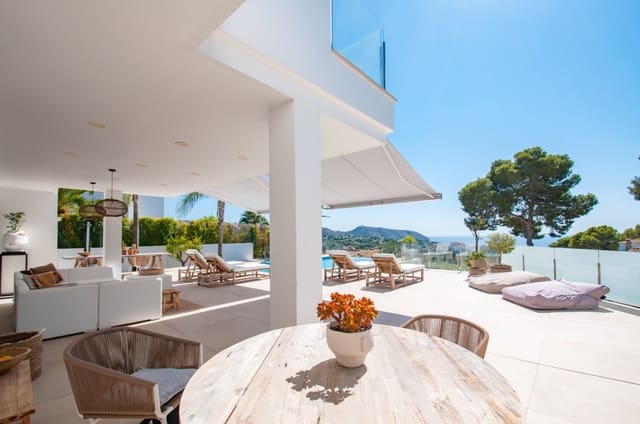 4 soveværelse Villa til salg i Casco Urbano, Teulada-Moraira med swimmingpool - € 1.990.000 (Ref: 9270030)