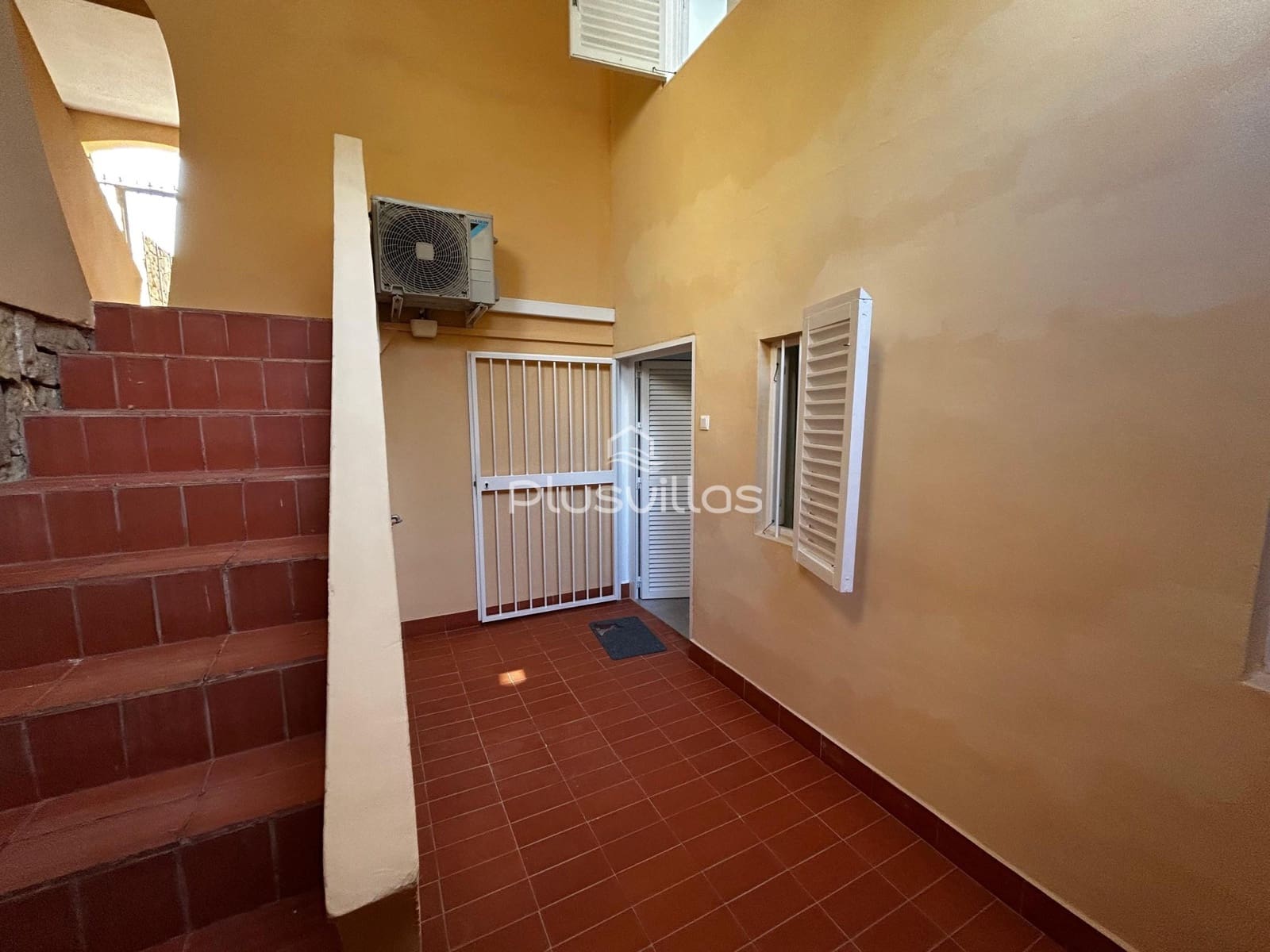 2 bedroom Apartment for sale in Calpe / Calp - € 350,000 (Ref: 9292235)