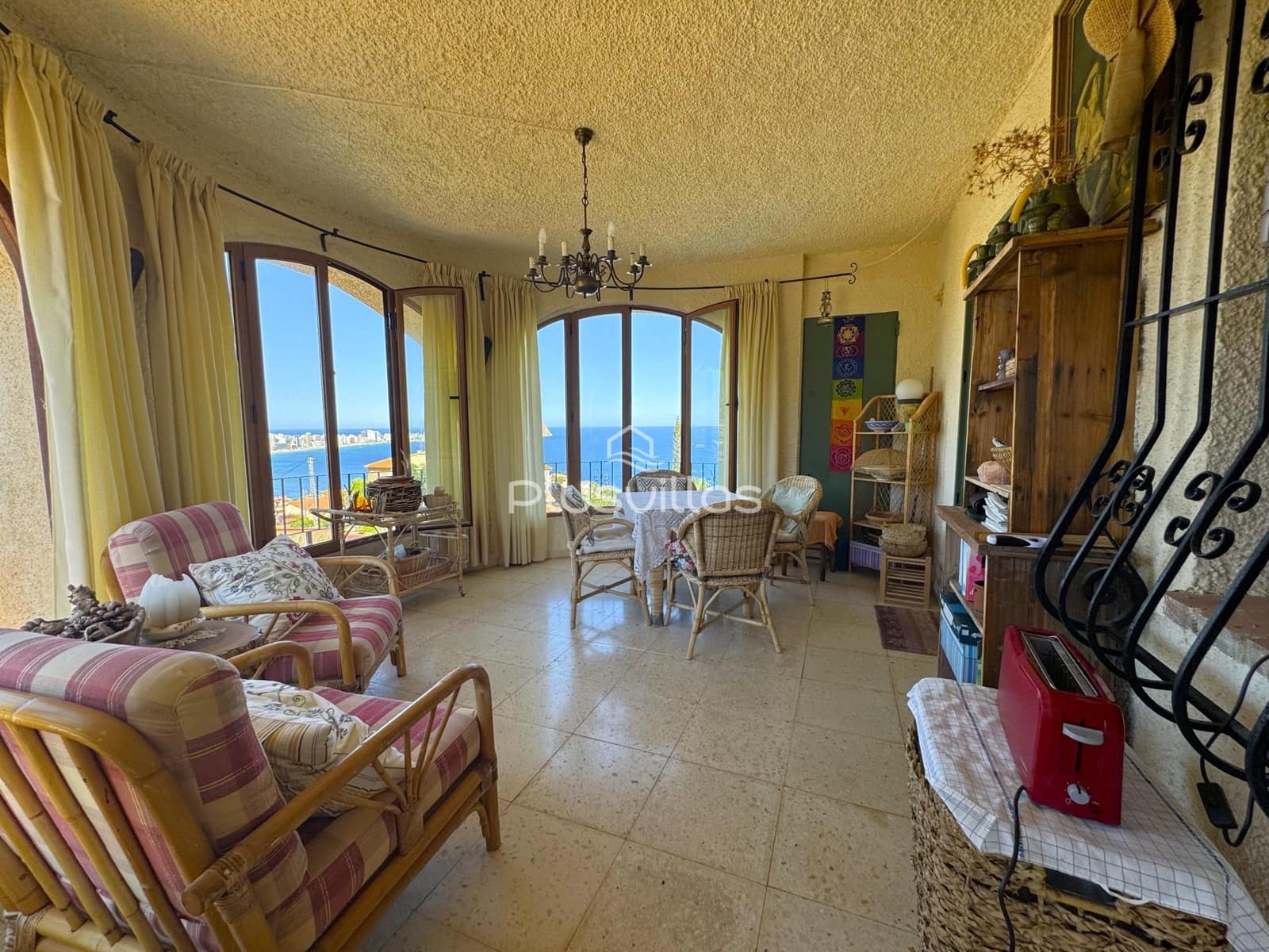 6 sovrum Villa till salu i Calpe / Calp med pool - 695 000 € (Ref: 9322109)