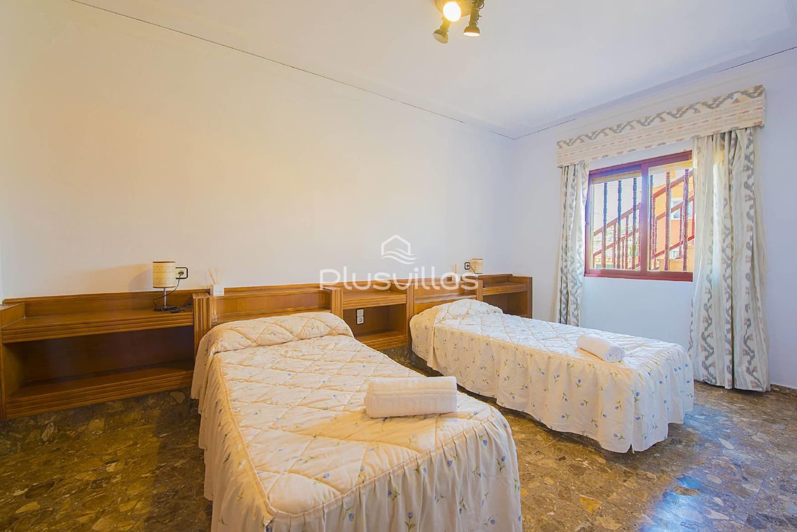 11 makuuhuone Huvila myytävänä paikassa Calpe / Calp mukana uima-altaan - 990 000 € (Ref: 9326723)