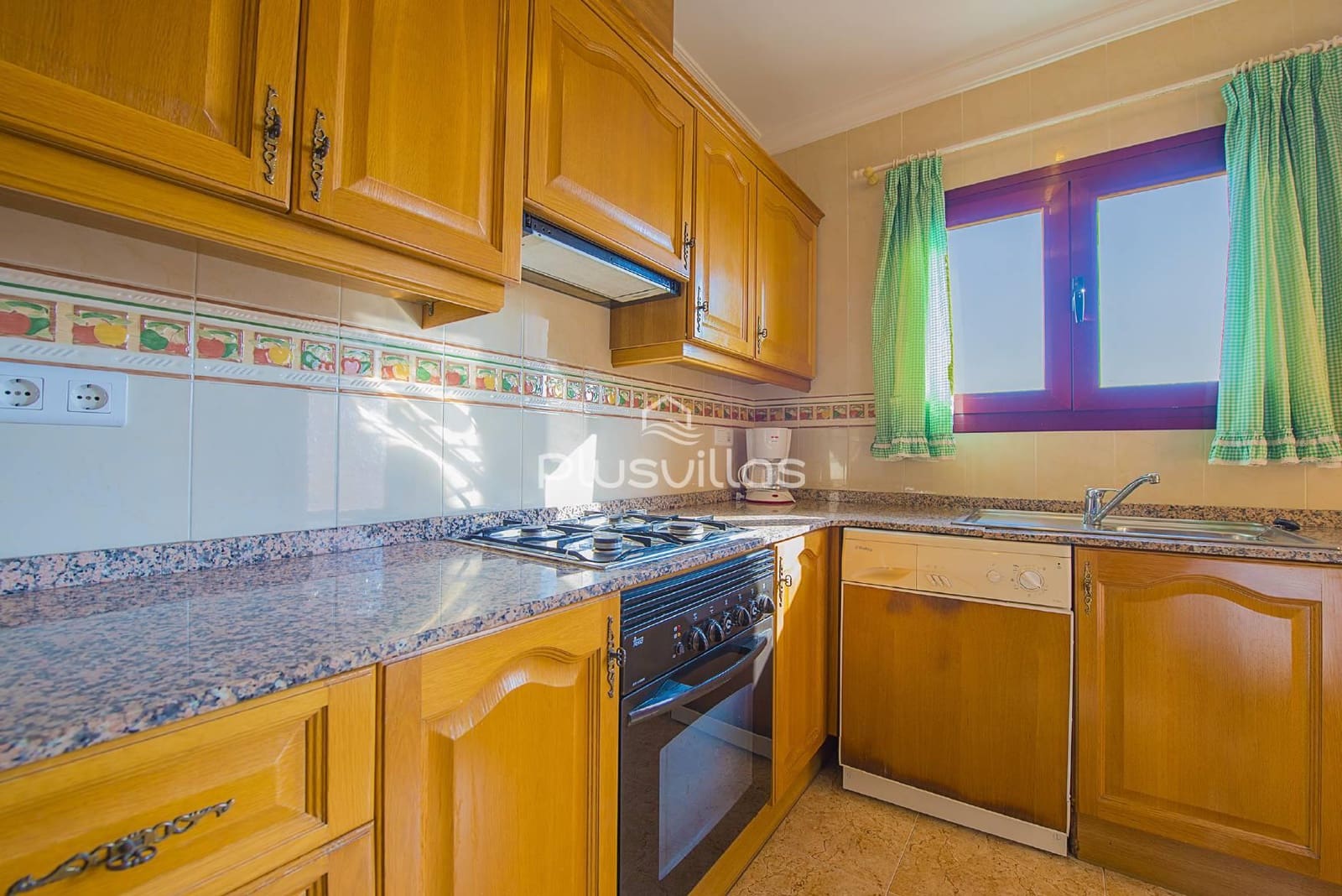 11 makuuhuone Huvila myytävänä paikassa Calpe / Calp mukana uima-altaan - 990 000 € (Ref: 9326723)