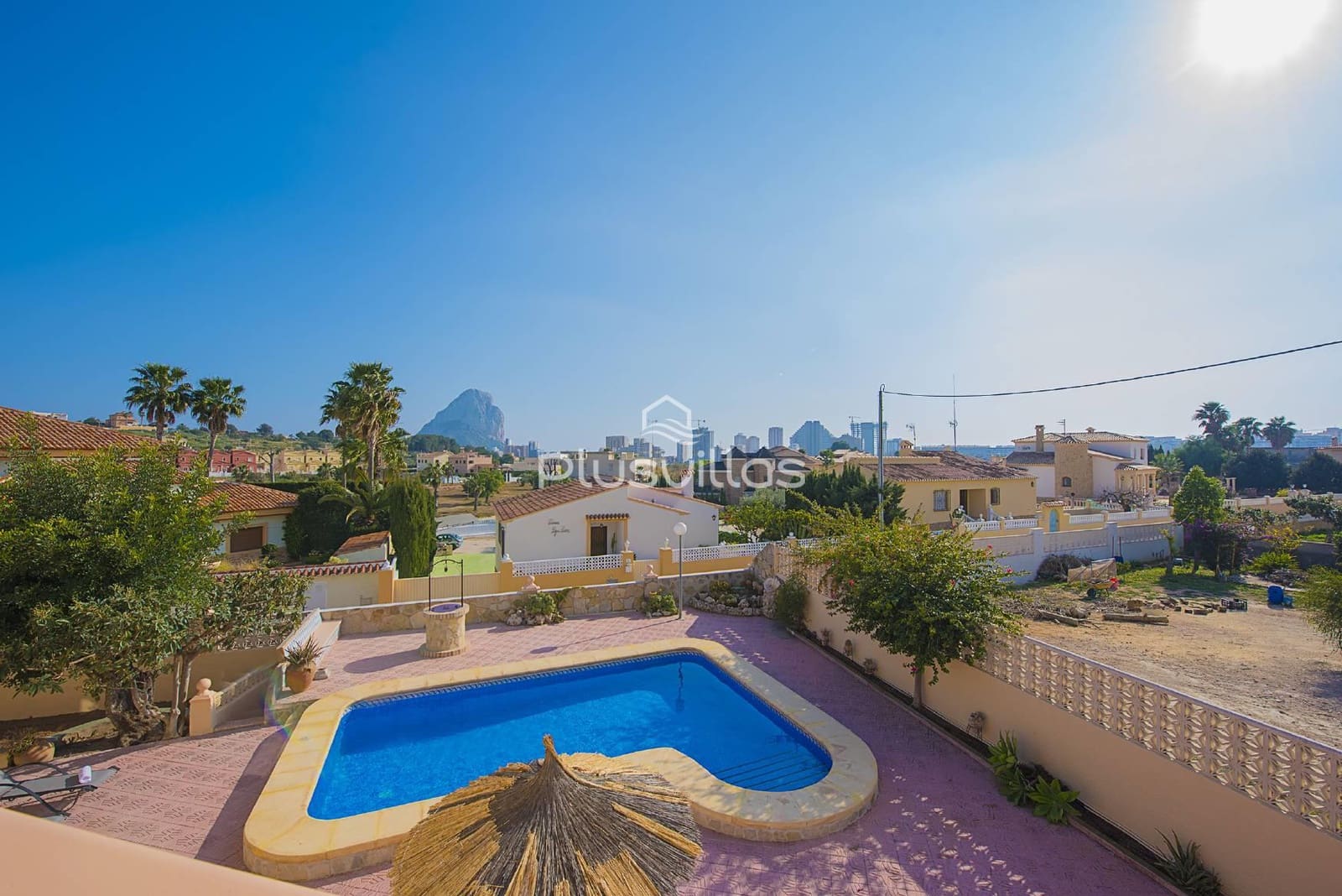 11 makuuhuone Huvila myytävänä paikassa Calpe / Calp mukana uima-altaan - 990 000 € (Ref: 9326723)