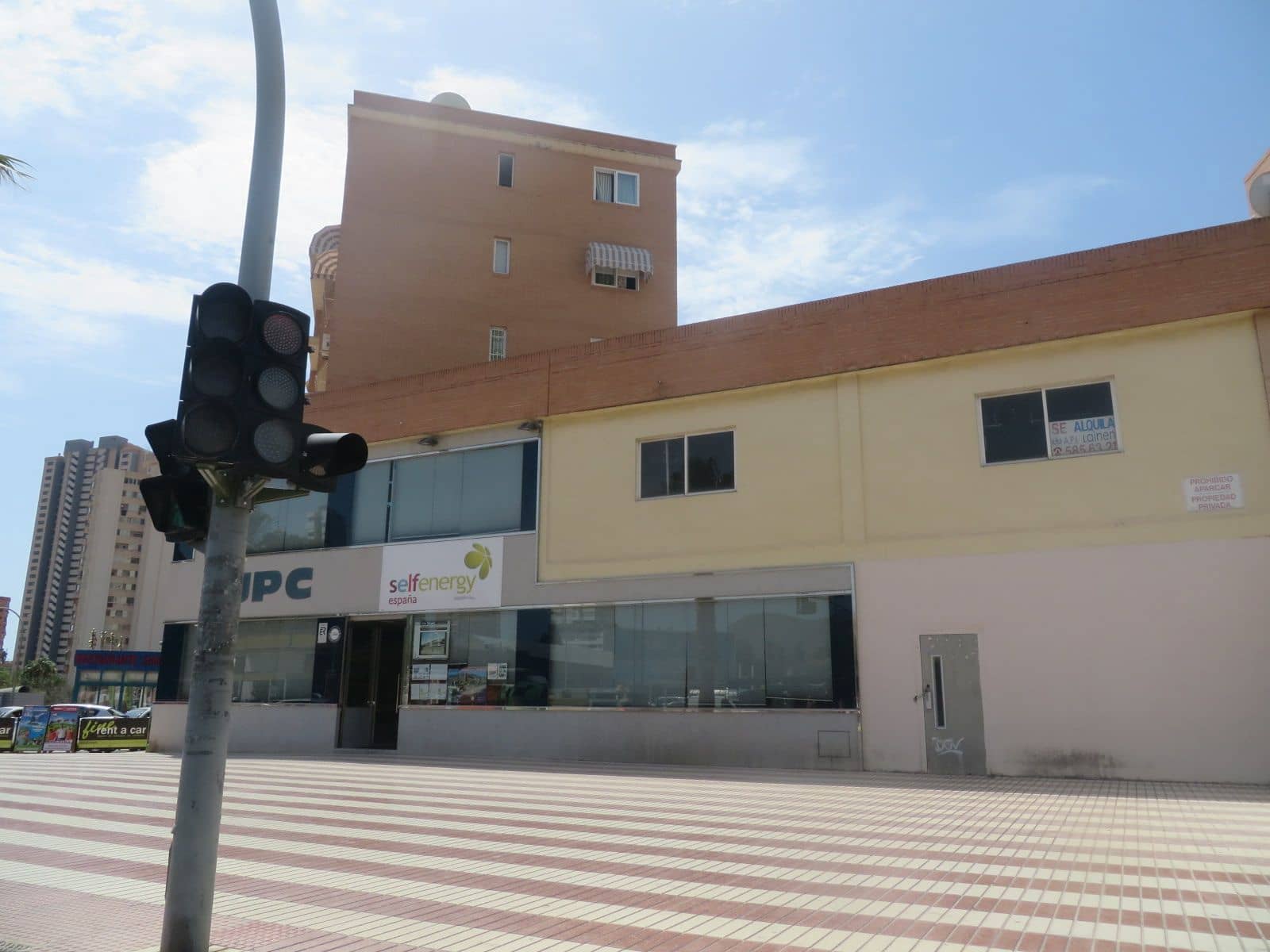 Commercial for sale in Finestrat - € 550,000 (Ref: 9353806)
